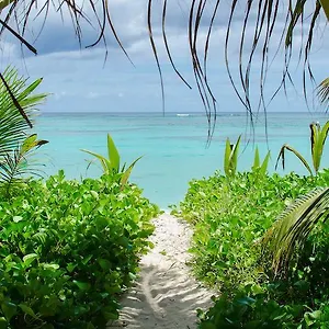 *** Aparthotel Pieds Dans L'eau Seychellen